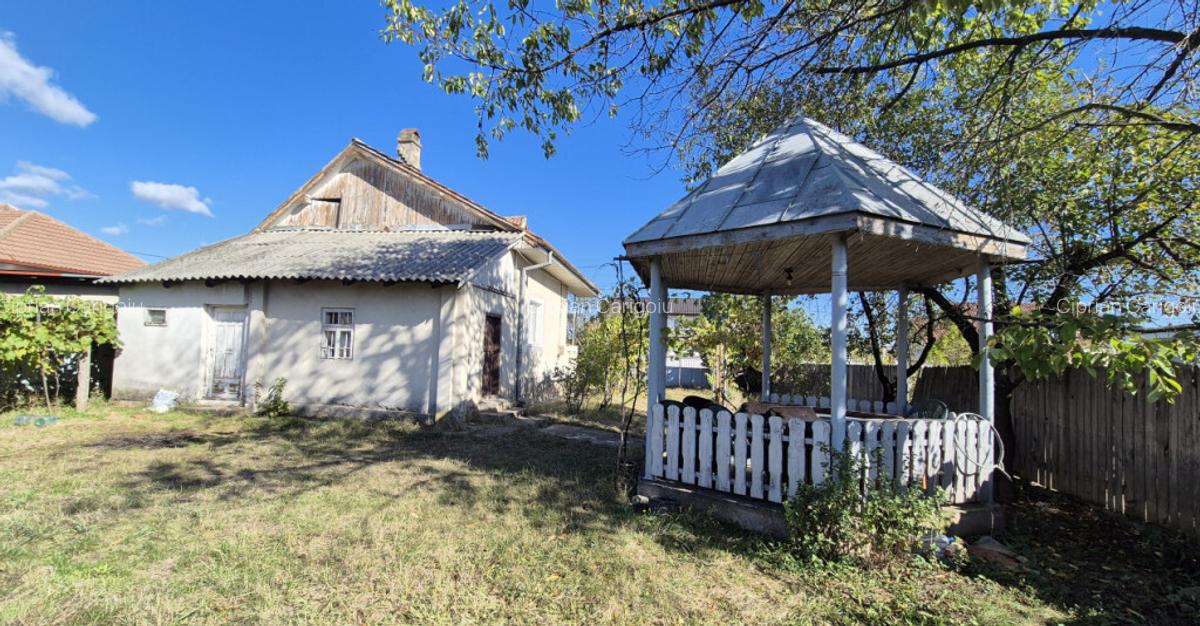 Casa cu teren generos, str. Ghiocelului cartier Primav - 3