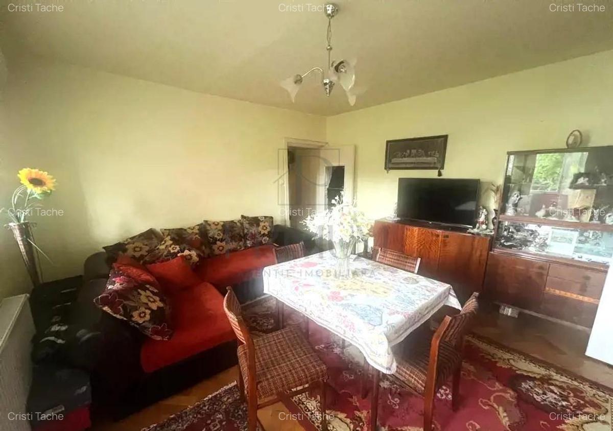 COMPLEXUL STUDENTESC - ETAJ 3 - BLOC IZOLAT - 3 cam - 2 bai - centrala proprie - 1