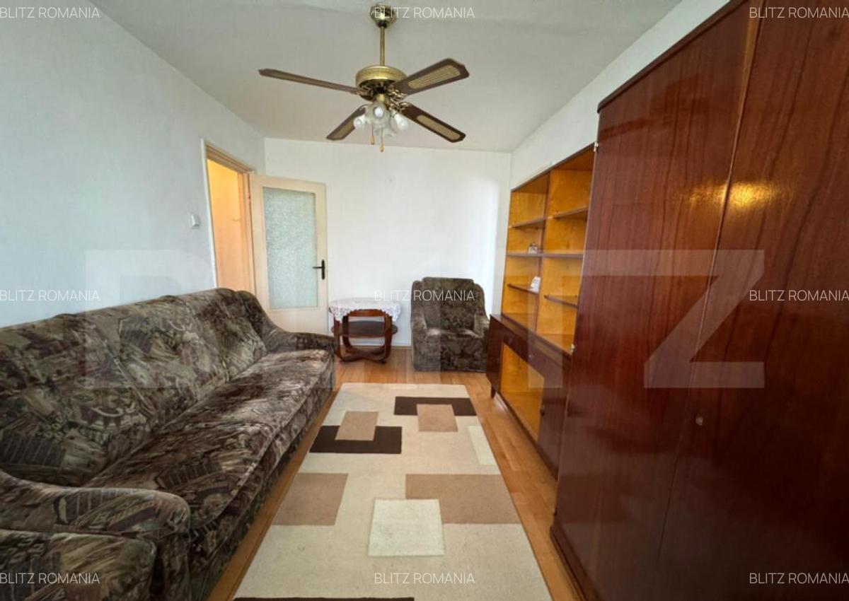 Apartament cu 3 camere, semidecomandat 47 mp - 2