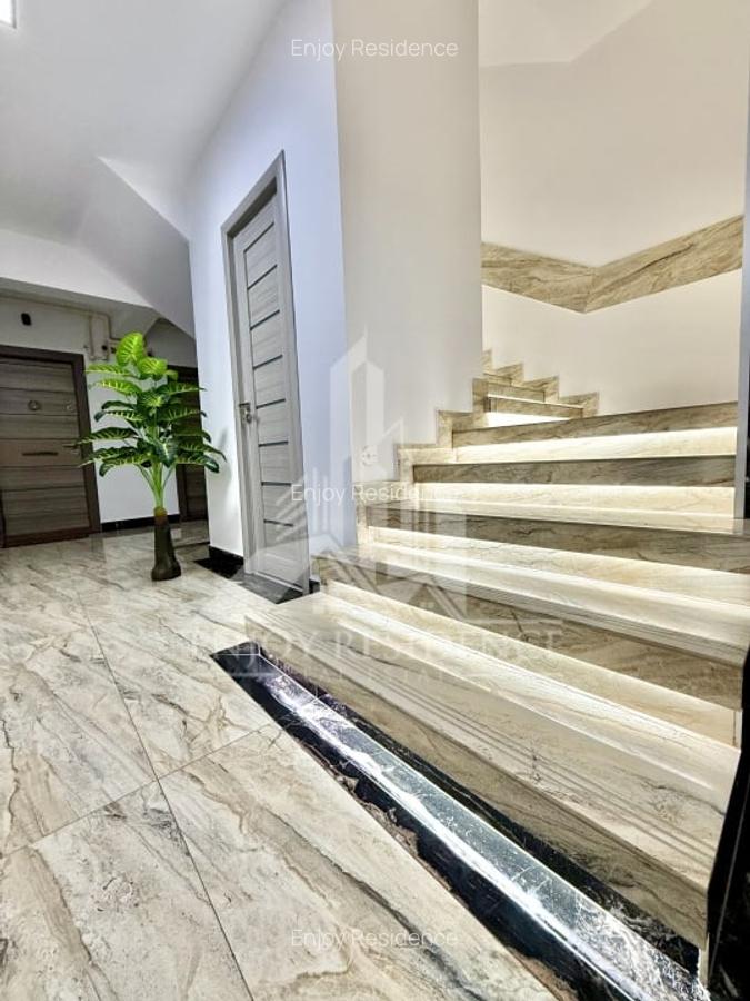 Apartament cu 2 camere decomandat în Lujerului - 2