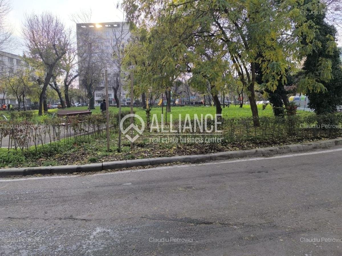 CENTRU COLONADELOR(cod03) - 2 Camere luminoase ! - 18