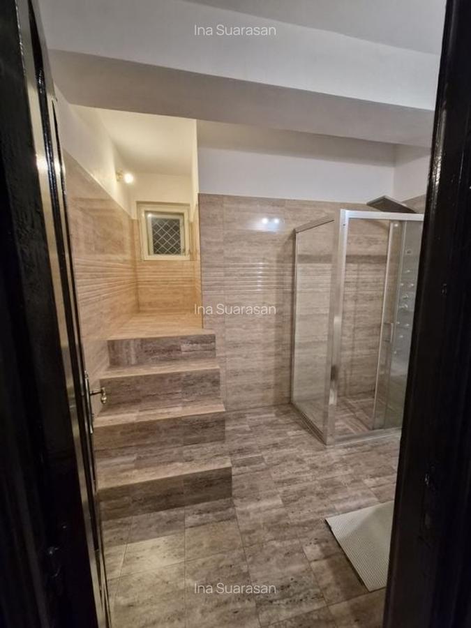 De vânzare Vilă individuala 11 camere curte proprie Parcul Carol - 19