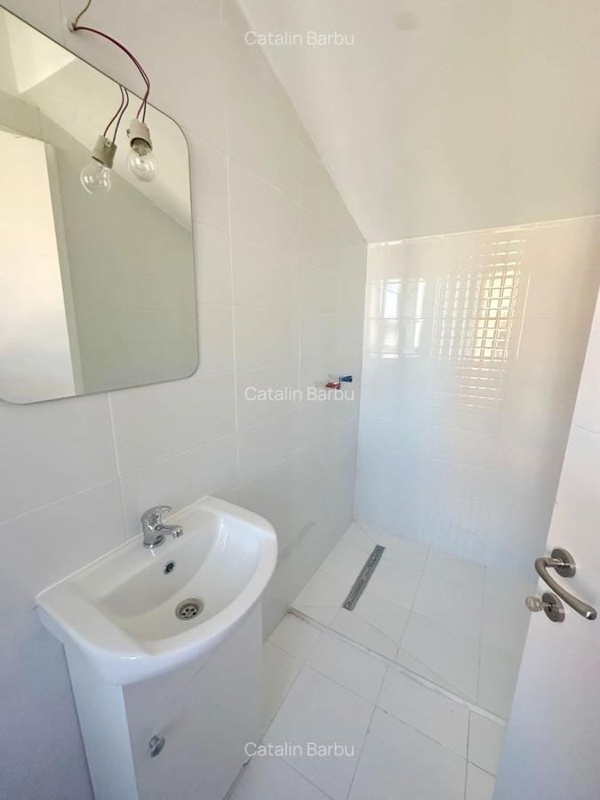 Casa tip duplex -3 dormitoare- 2 bai utilate- - 9