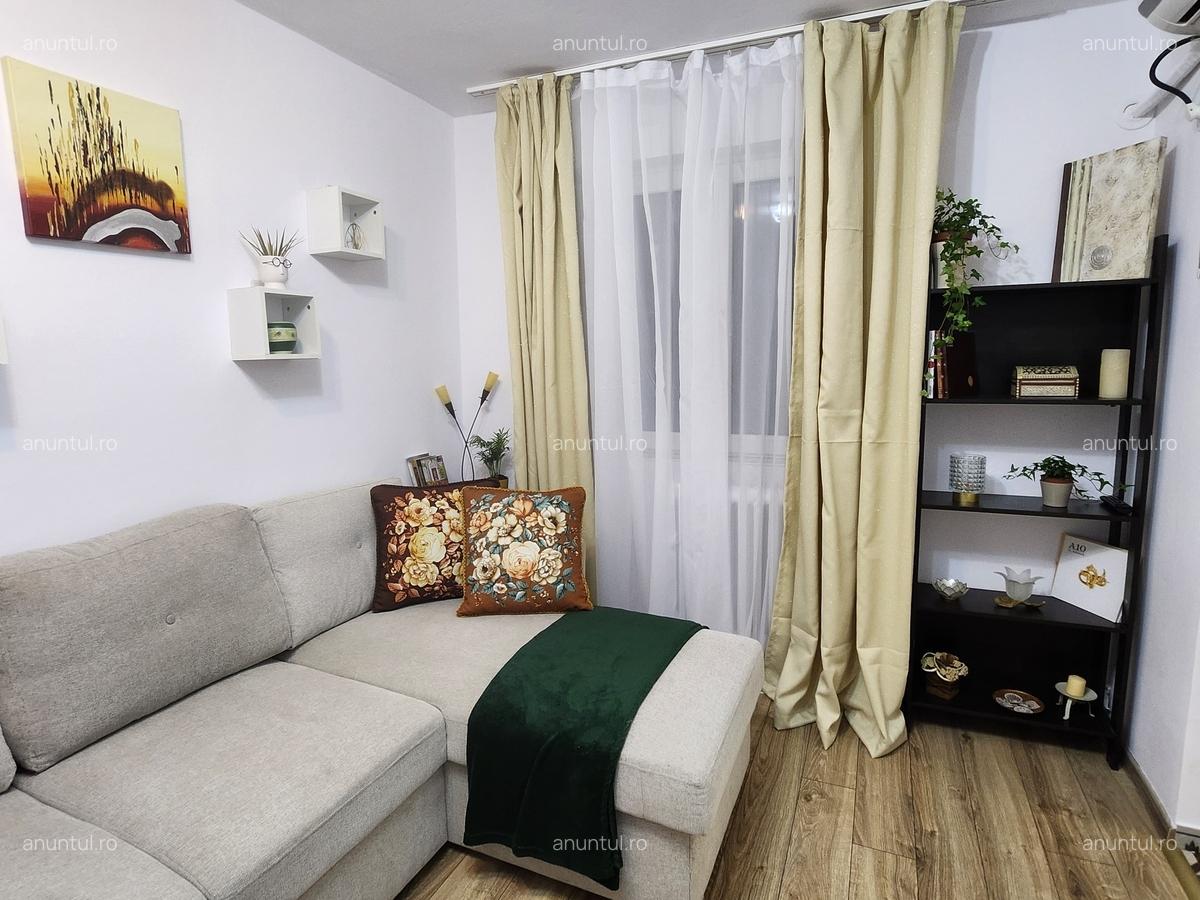 Piata Alba Iulia, str. Moise Nicoara, zona Unirii Decebal - 2