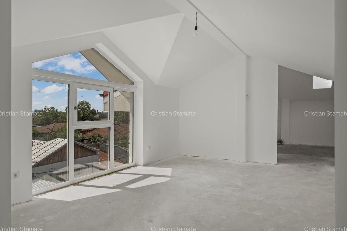 Vila sector 1 - 300mp - P+2+M - 11 camere - Chitila - 13