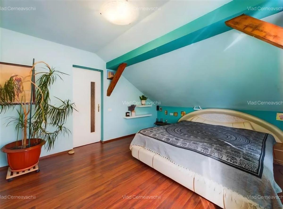 Casă cu 6 camere în Grădiște - 8