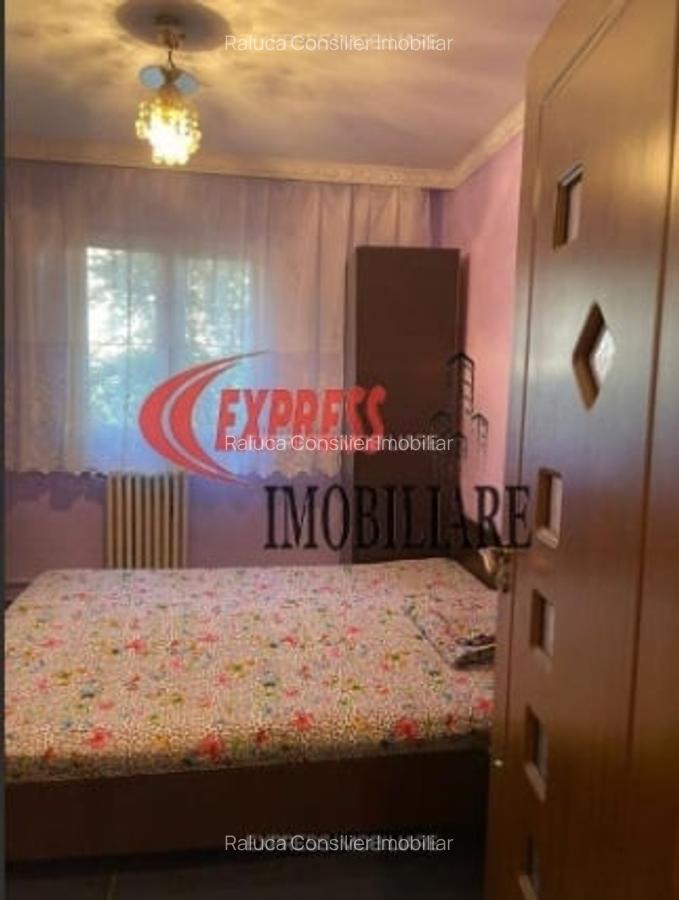 Apartament cu 4 camere decomandat în Titan - 2
