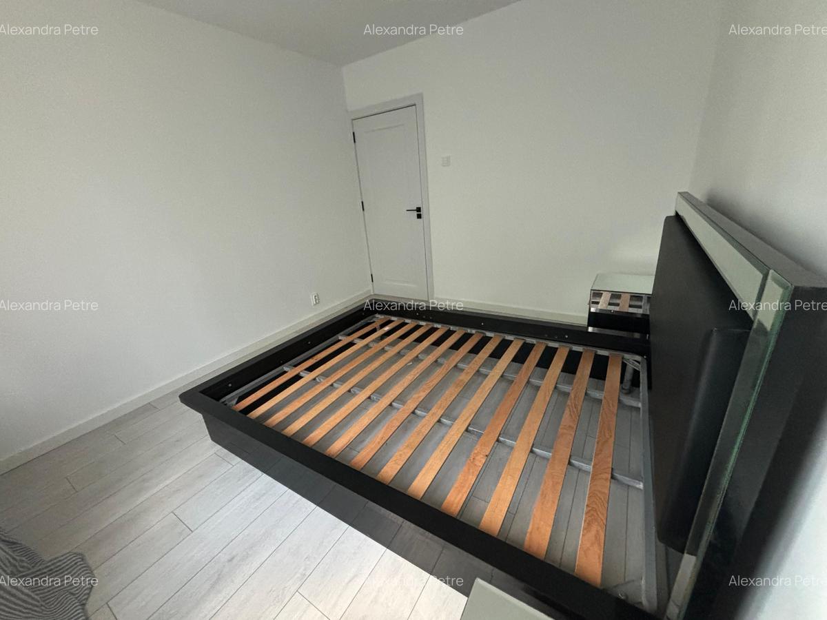 Apartament 2 camere luminos, Sector 4 – gata de mutat! - 15