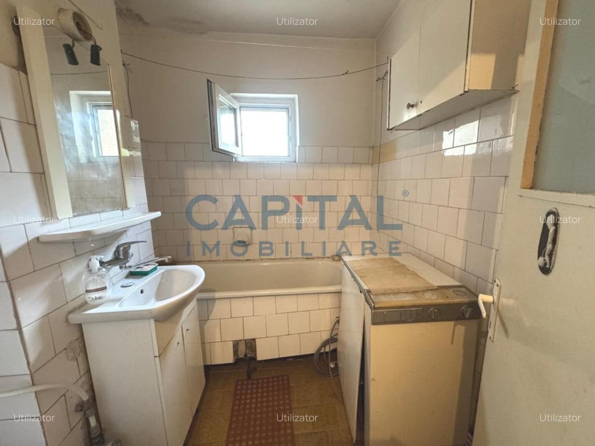 FARA COMISION! Apartament decomandat, 2 balcoane, etaj 1/8 - 4