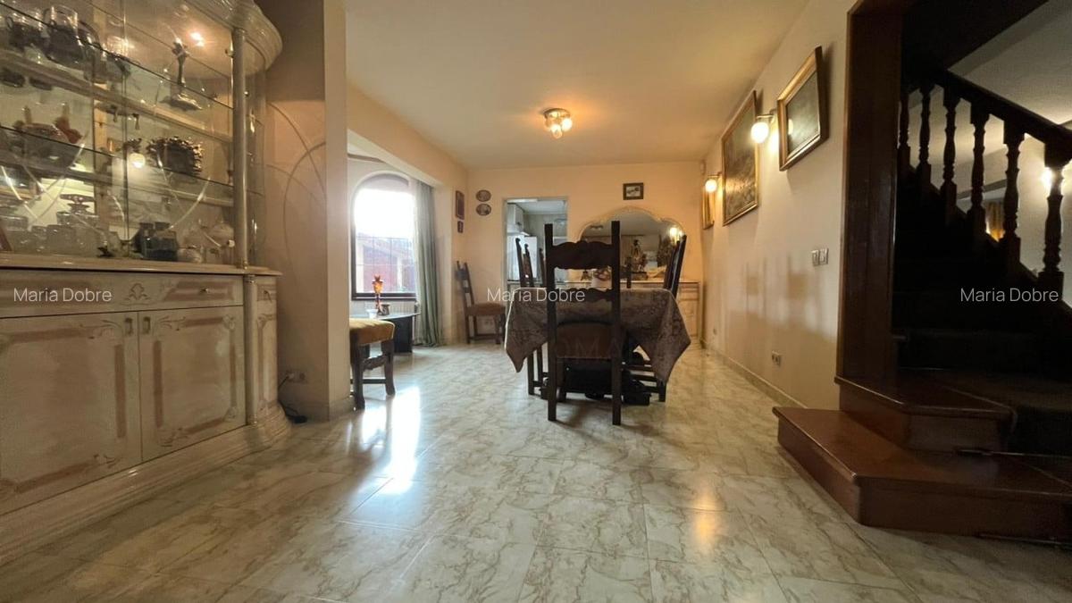 REV2005341 Vila deosebita cu piscina si teren generos Buftea zona exclusivista - 11