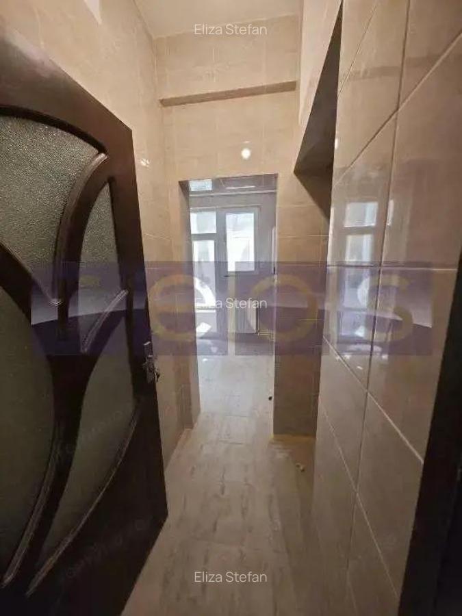 VANZARE APARTAMENT 3 CAMERE RENOVAT DECOMANDAT CENTRALA PROPRIE PIATA ROMANA - 11