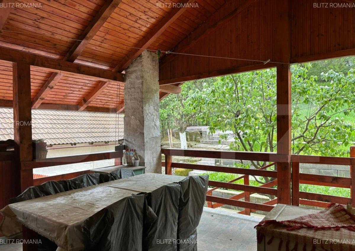 Casa 7 camere partial finisata in Purcareni, jud. Brasov - 2