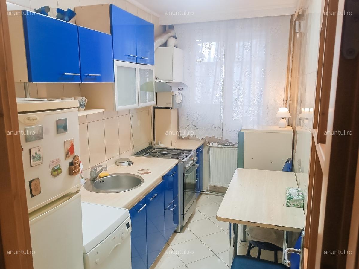 Piata Sud - MegaImage Orizont - 11