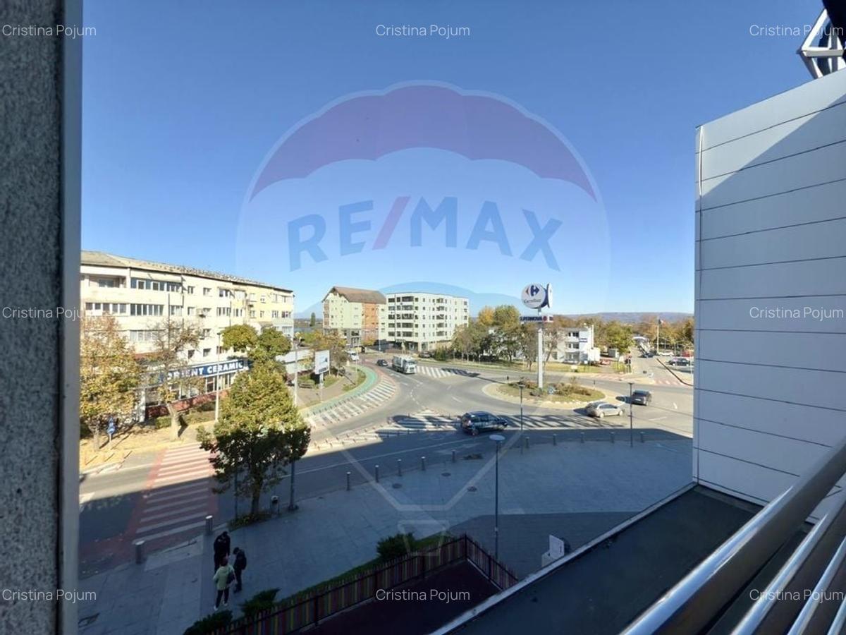 Spatiu comercial de 570 mp de inchiriat in Supernova (fostul Cora) - 6