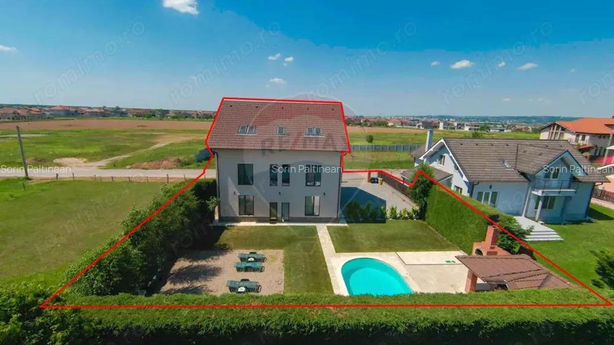 Pensiune cu piscina de vanzare in Beverly Hills , Sanmartin - 7