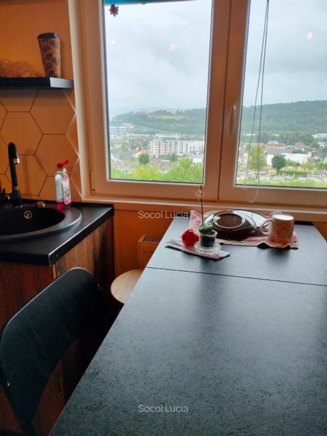Schimb/ (vând )apartament cu unul în cart. Mărăști/ Mănăstur - 2