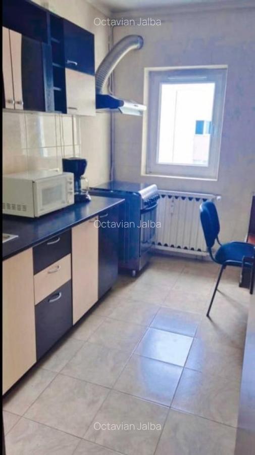 Apartament 3 camere, 2 bai, decomandat,  - 2 min de Metrou Bucur Obor - 5
