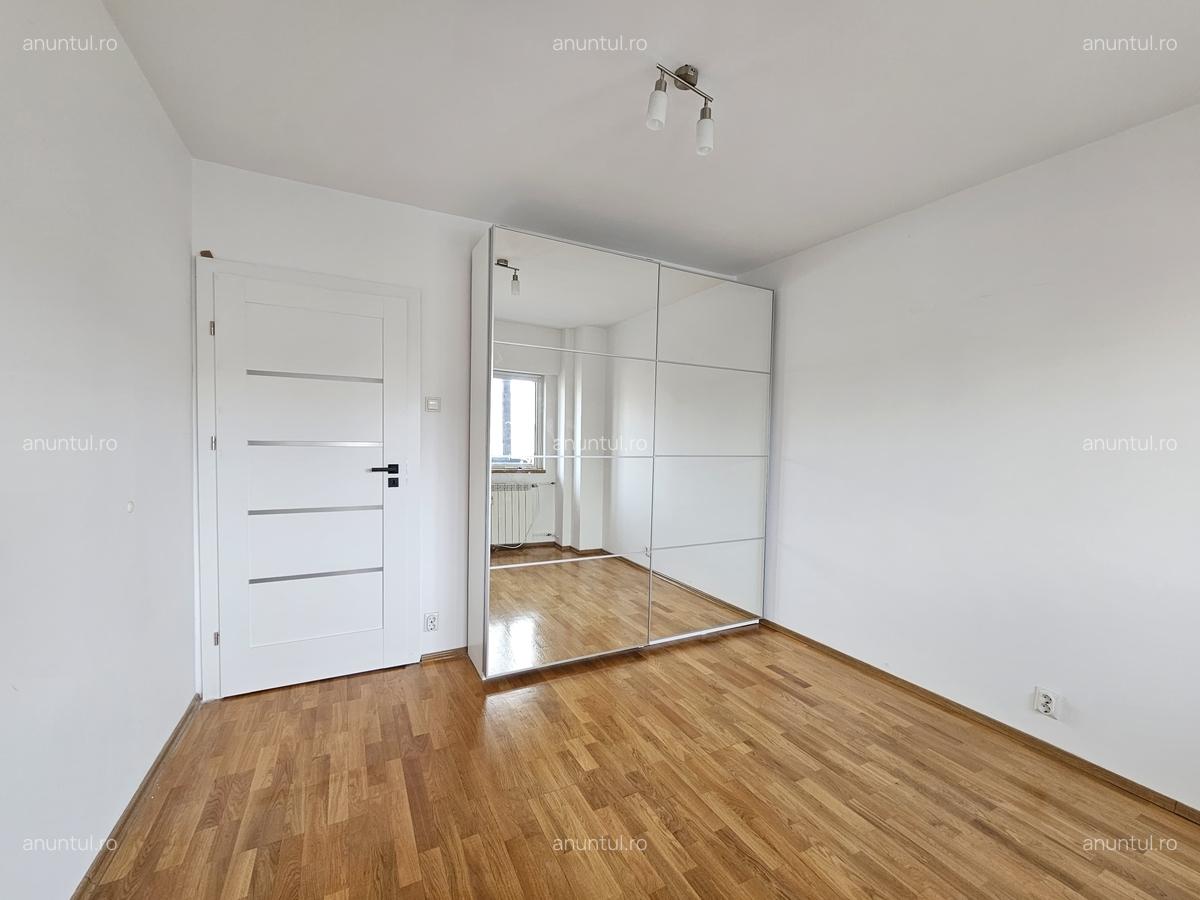 Piata Unirii, 3 camere, 83 mp central, investitie - 11