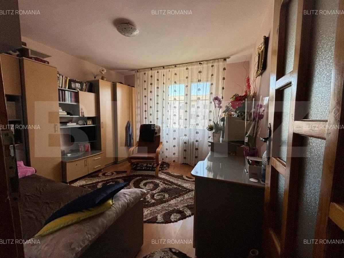 Apartament, 4 camere, 80 mp, zona Independentei - 7