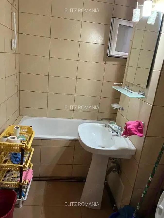 Apartament cu 3 camere in spatele restaurantului Orizont - 8
