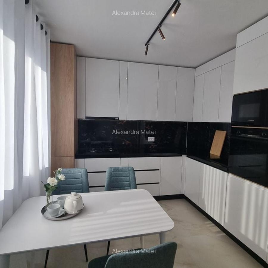 Vila tip duplex de închiriat - 5 camere - 15