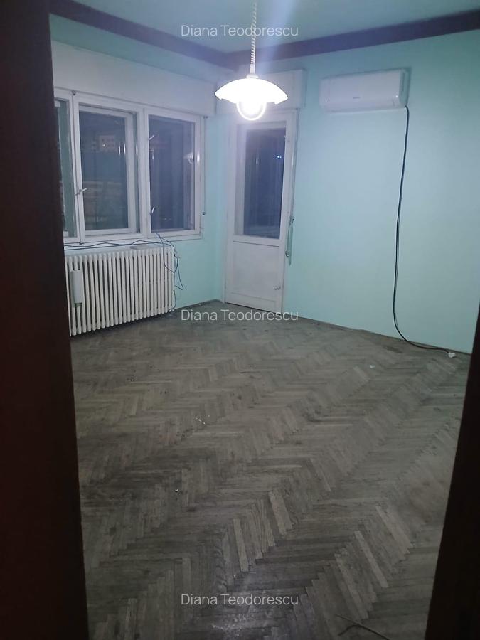 Apartament cu 4 camere decomandat în Cotroceni - 4