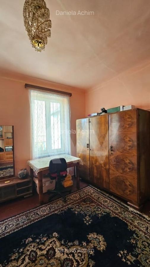 Casa individuala compusa din doua apartamente, cu teren liber de 540 mp - 9