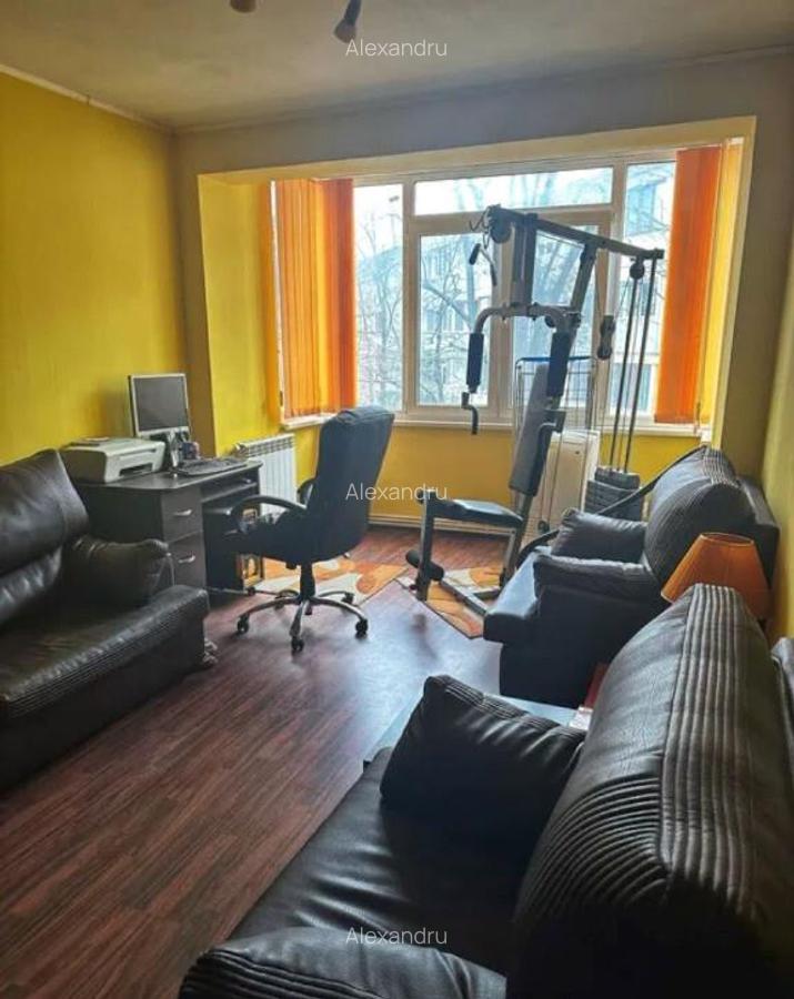 Apartament cu 2 camere in Centru - 1