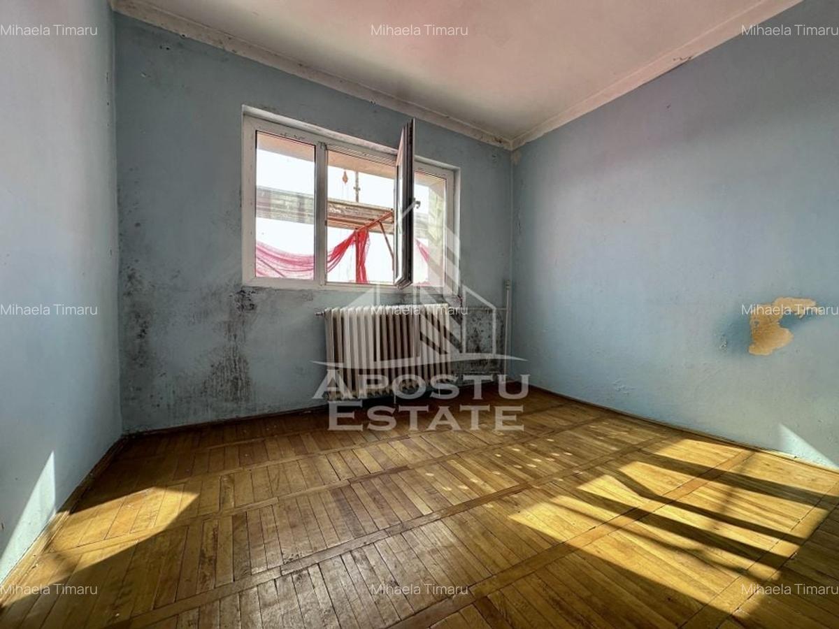 Apartament cu 3 camere decomandat în Dâmbovița - 6