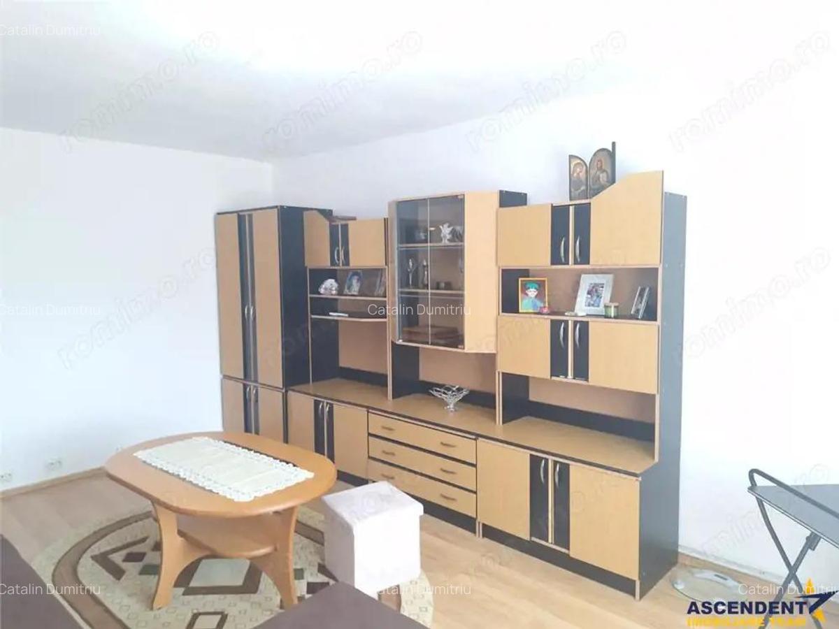 Apartament cu doua camere, decomandat, Zarnesti, Brasov - 10