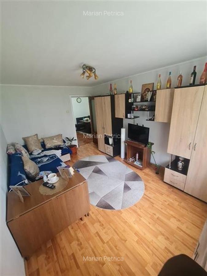 Apartament cu 4 camere decomandat în Colentina - 6