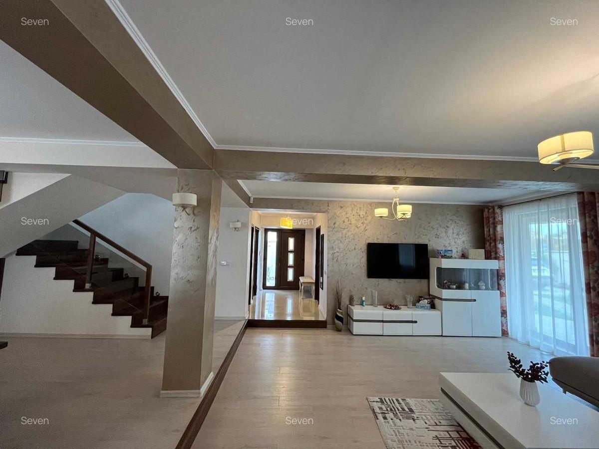 Vila P+1+M - Ovidiu Sud - 499.000 euro(Cod E7) - 2