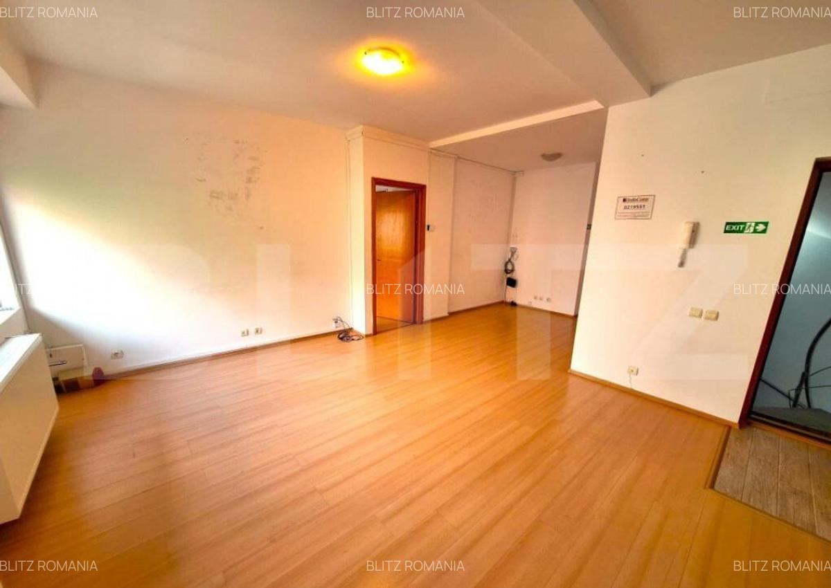 Spa?iu comercial de inchiriat 92 mp, ultracentral, zona Un - 3