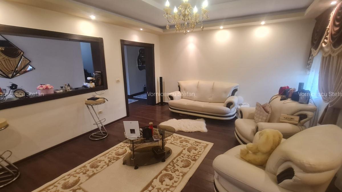 Vila de vanzare  Valea Lupului - 3