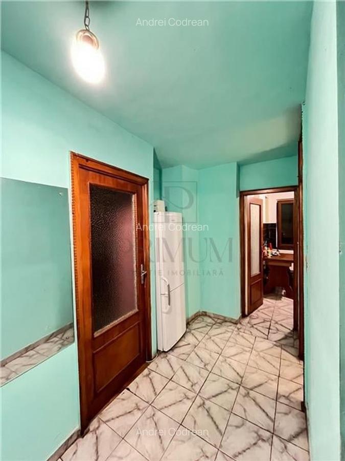 Lipovei - 2 Camere - Etaj intermediar - Centrala termica proprie - Decomandat - - 3