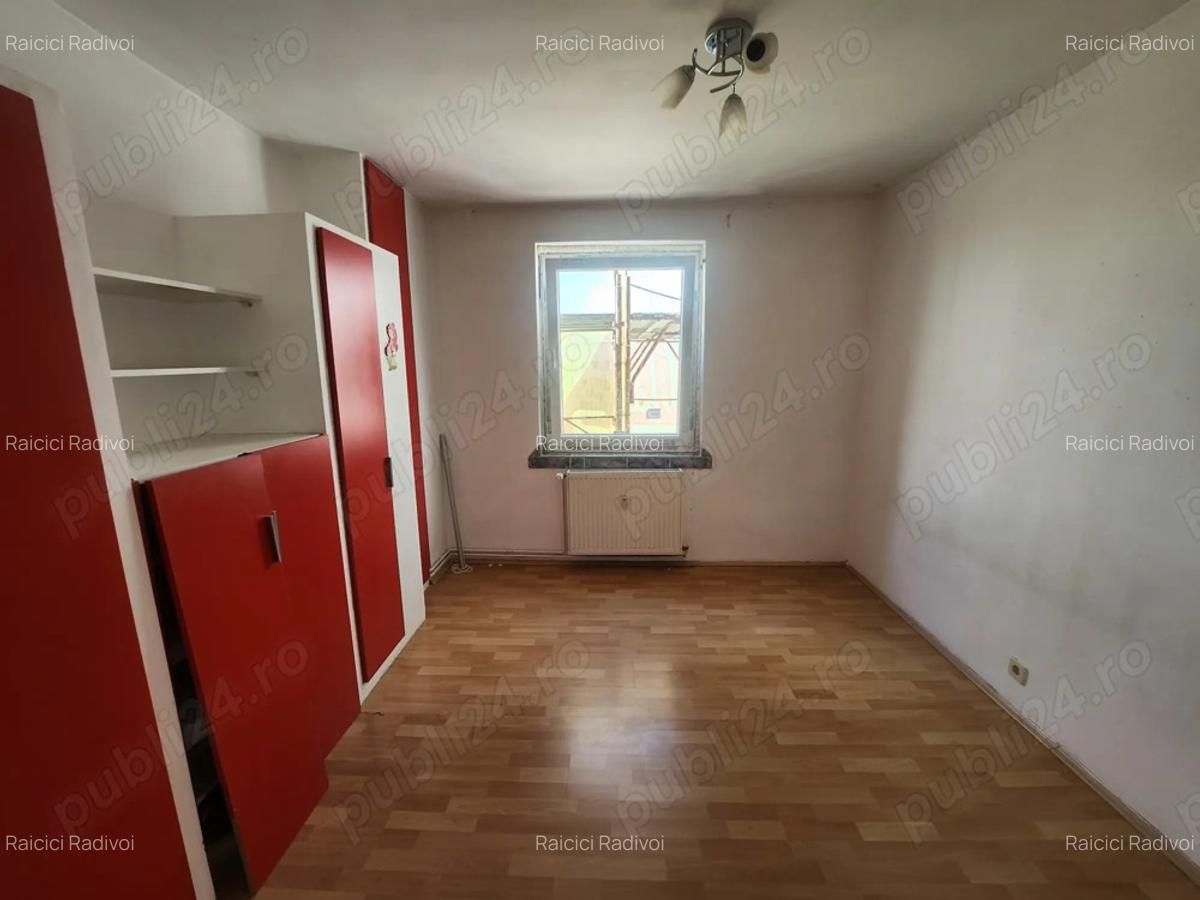 VANZARE ACCELERATA ap 4 camre 80 mp utili - 1 VANZARE ACCELERATA ap 4 camre 80 mp utili - 1