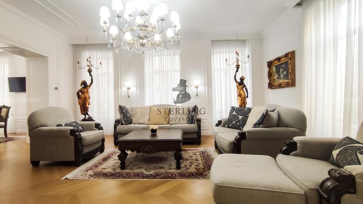 Vila restaurata in cel mai mic detaliu - zona centrala - 15