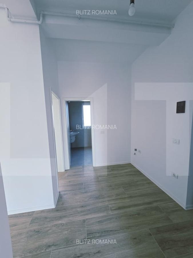 Spatiu, de vanzare, 77 mp, zona Torontalului - 8