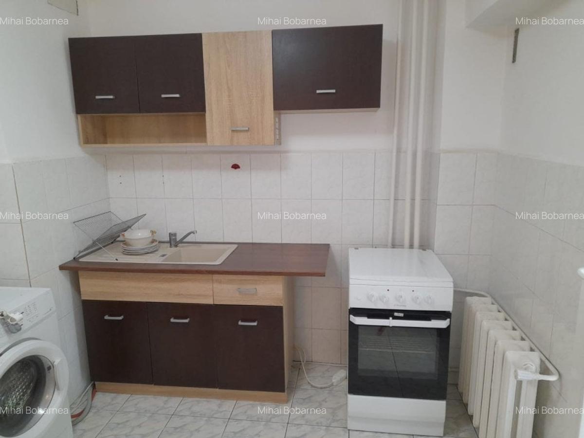 Garsonieră decomandată, mobilată în Panduri - 6