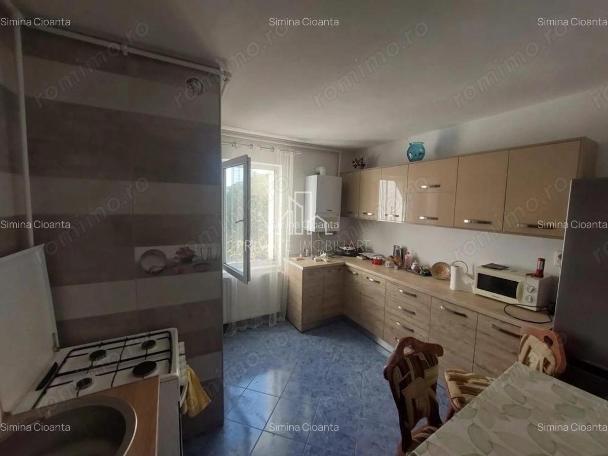 Apartament 2 Camere, De Vanzare, Etaj 3, Strada Transilvaniei - 1