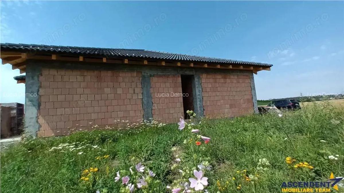 Casa deosebita, finisaje personalizate,15 minute de Brasov, DJ 112A, Bod - 14