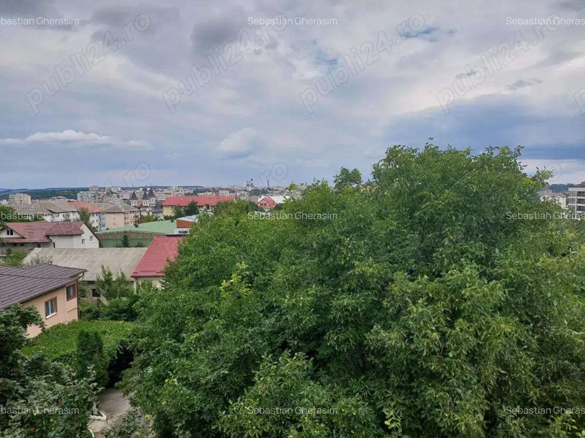 Apartament Obcini, 65 metri patra?i, 3 camere, decomandat, zona Lidl Obcini - 12