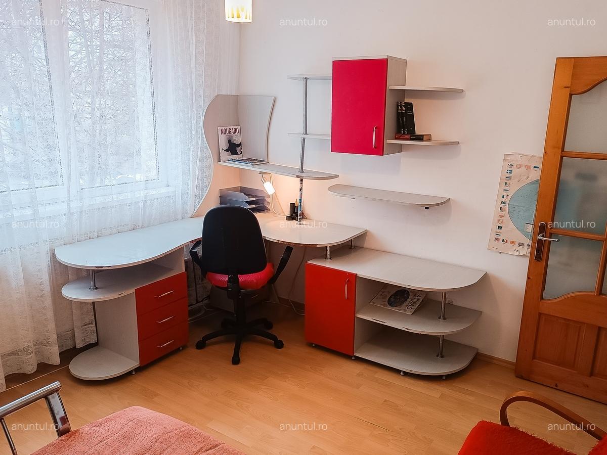 Piata Sud - MegaImage Orizont - 1