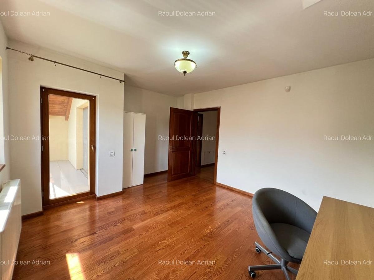 Vila cu  4 camere , 180 mp, curte, 5 parcari , terasa, Europa,, Eugen ionesco - 10