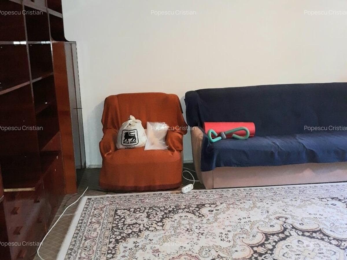 Tei, Maica Domnului, OMV, semistradal, bloc mixt, 1988 - 5