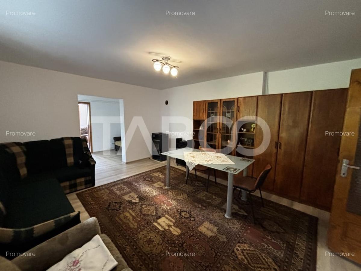 Casa individuala de vanzare renovata in 2024 Slimnic - 4