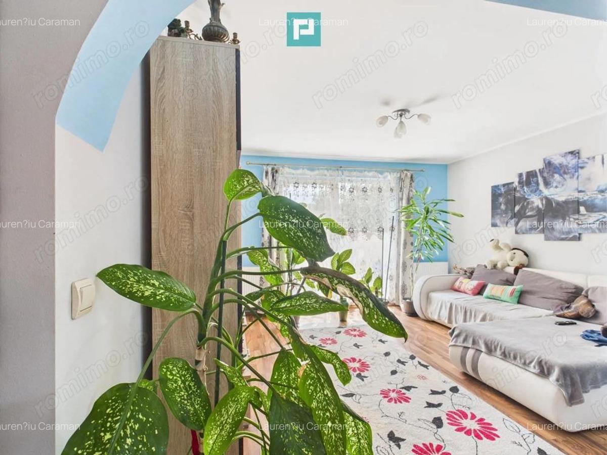 Casa spa?ioasa cu gradina in Topolova?u Mare - 4