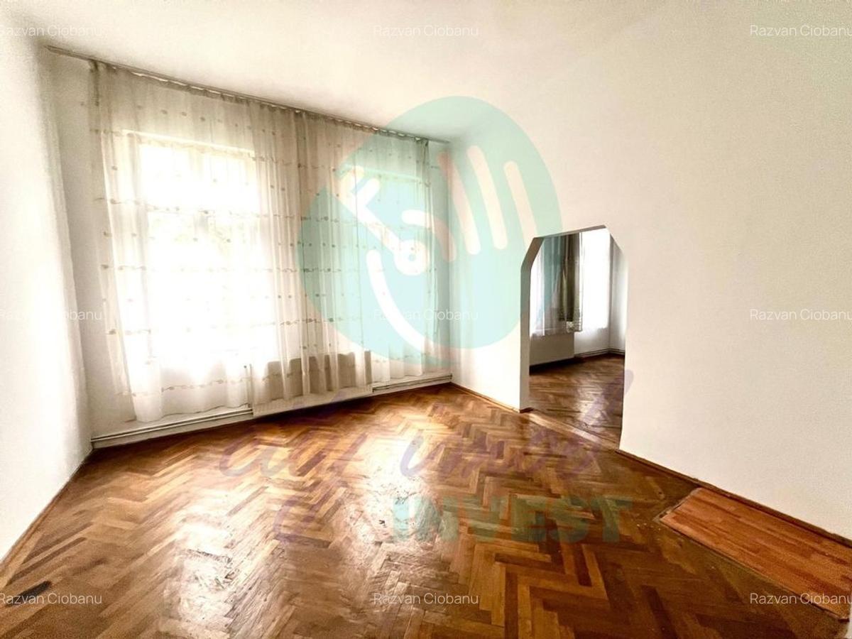 Ap. în Vilă– 4 camere | Ultracentral – Parcul Cișmigiu | Curte comună - 6