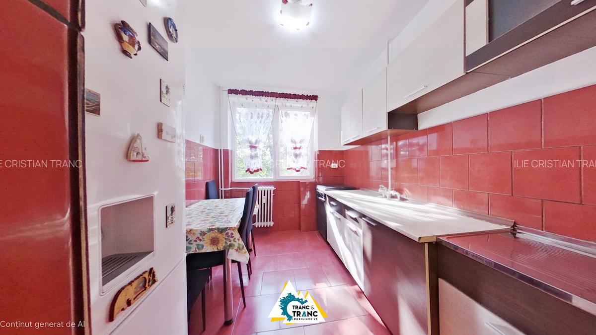 Ocazie unică! Apartament cu 3 camere în Podgoria – mobilat, poziție excelentă - 2