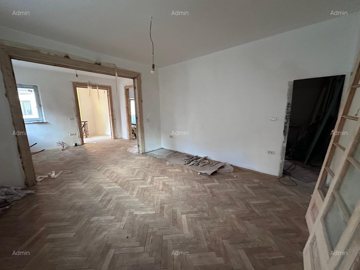 Apartament in vila interbelica in zona Banu Manta - Piata 1 Mai - 2